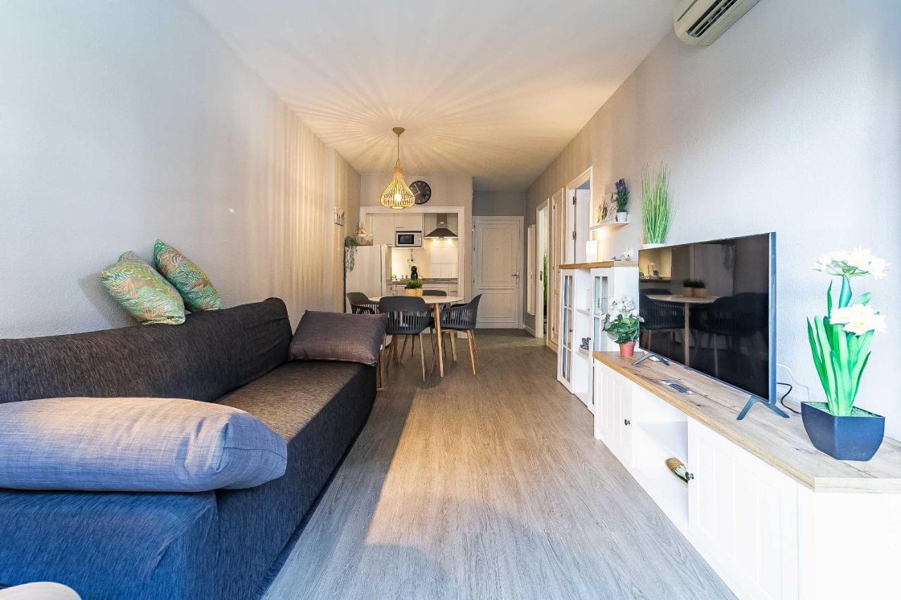 76-Lovely Beach Front Apartment In פואנגירולה מראה חיצוני תמונה